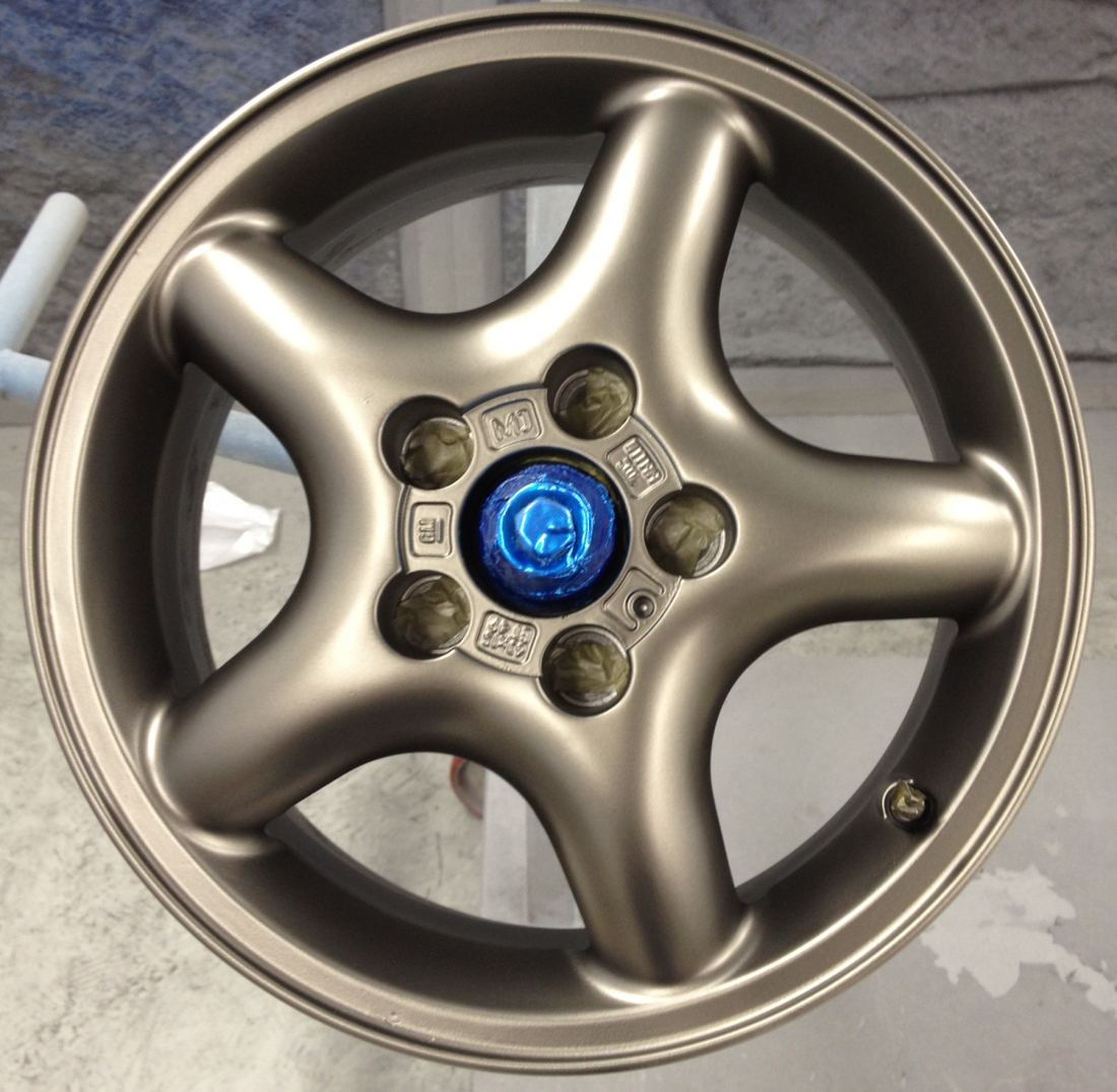 Alloy wheel refurbished in a bespoke colour finish